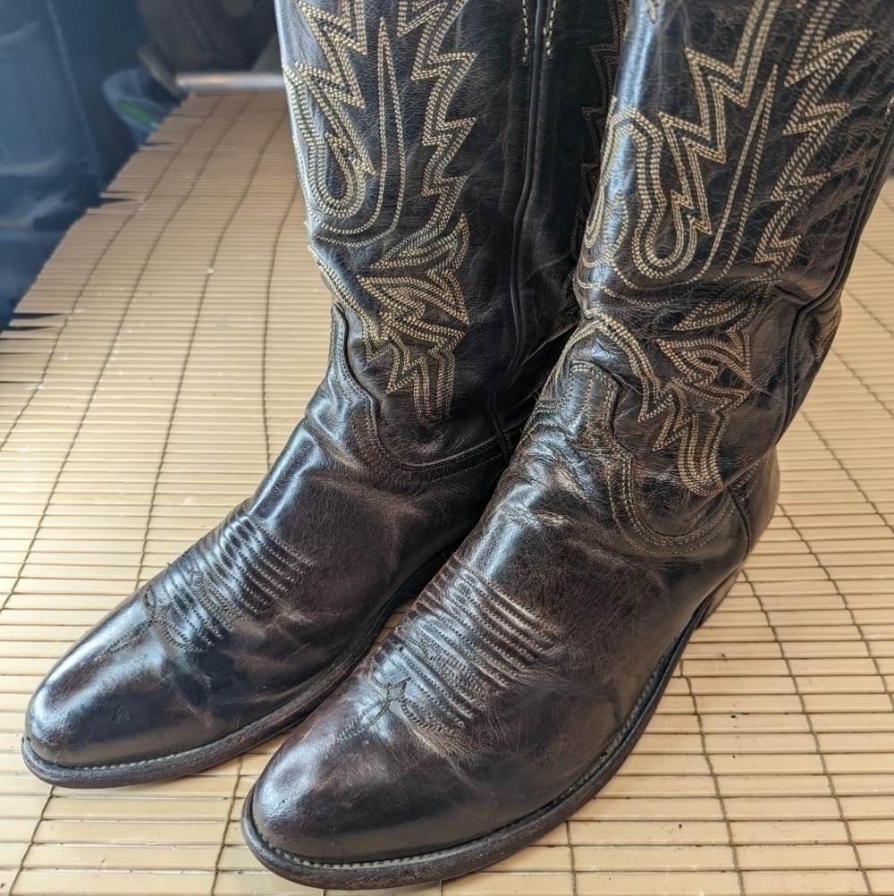 Lucchese "Corbin" men's sz 9EE burnished chocolate brown mad dog Goat leather